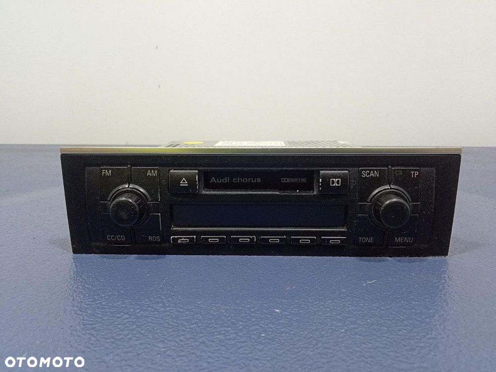 AUDI A4 B6 RADIO RADIOODTWARZACZ 8E0035152 - 1