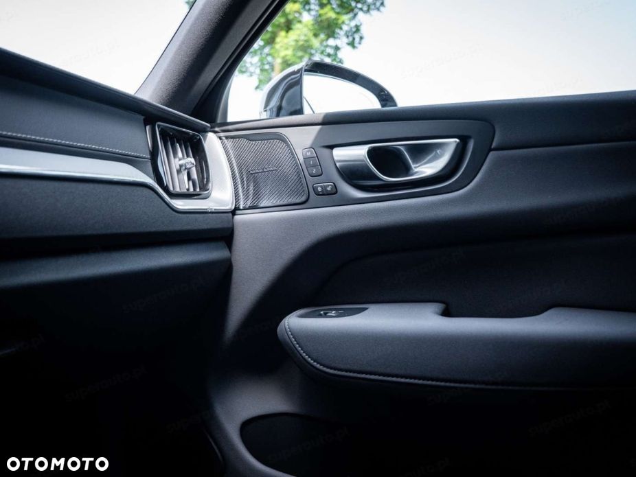 Volvo XC 60 - 16