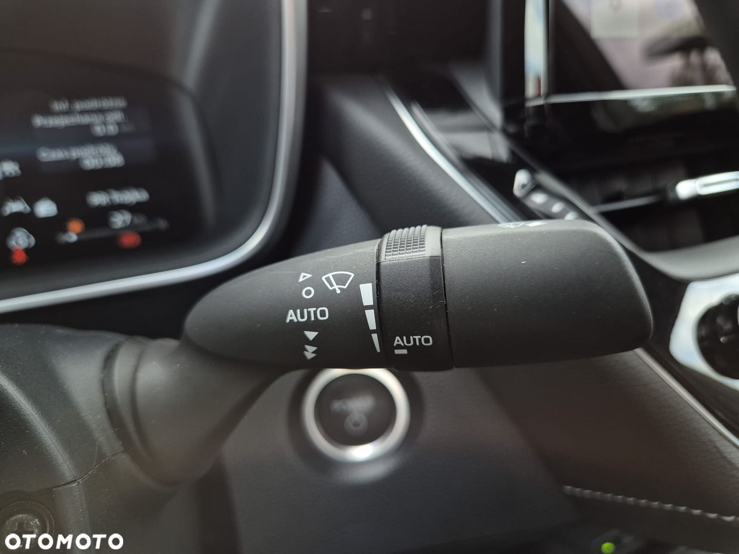 Toyota Corolla 1.8 Hybrid Style - 21