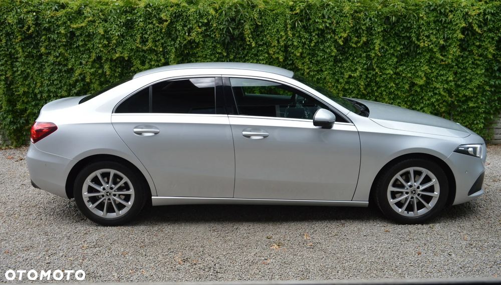 Mercedes-Benz Klasa A 180 d Progressive 7G-DCT - 11