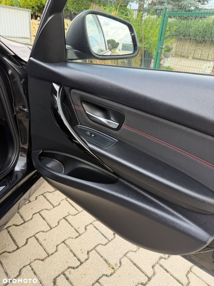 BMW Seria 3 318d Sport Line - 5