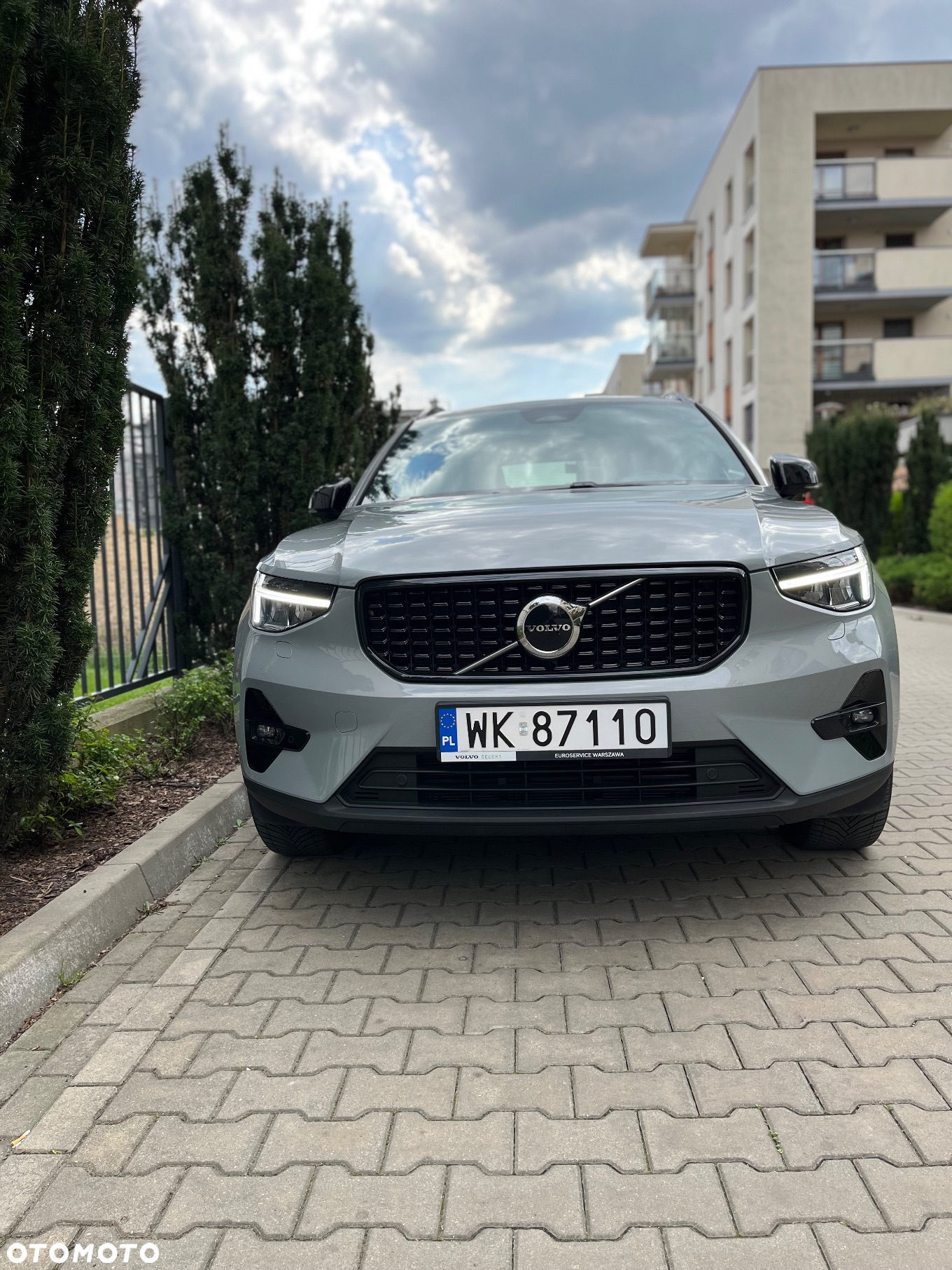 Volvo XC 40 B3 Plus Dark - 2