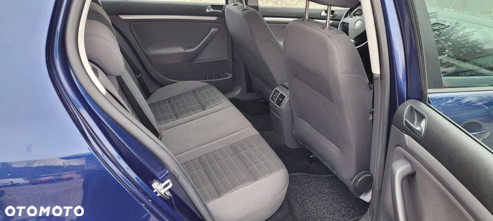 Volkswagen Golf 1.4 Team - 17