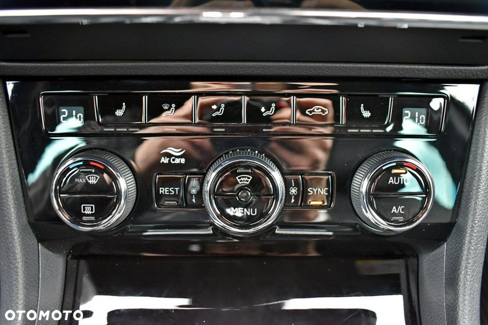 Skoda Superb 2.0 TSI 4x4 L&K DSG - 33