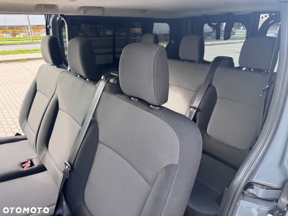 Renault Trafic - 12
