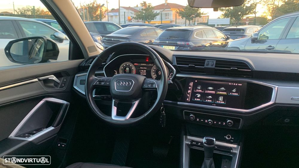 Audi Q3 45 TFSIe S tronic - 7