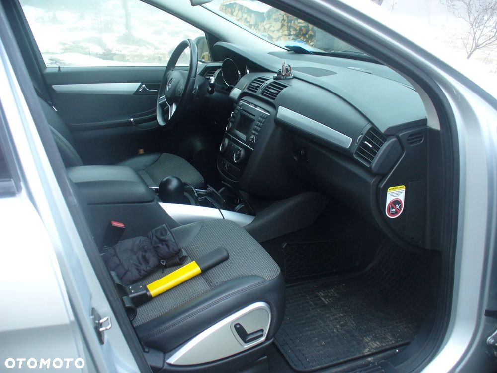 Mercedes-Benz Klasa R - 12