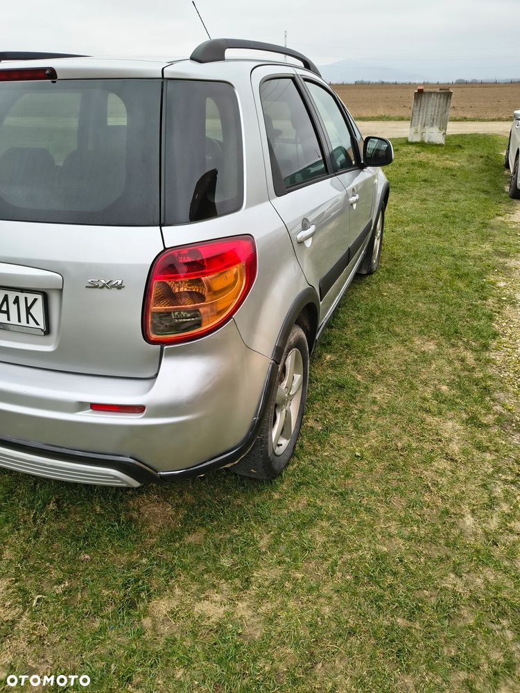 Suzuki SX4 1.6 VVT 4x2 Comfort - 3
