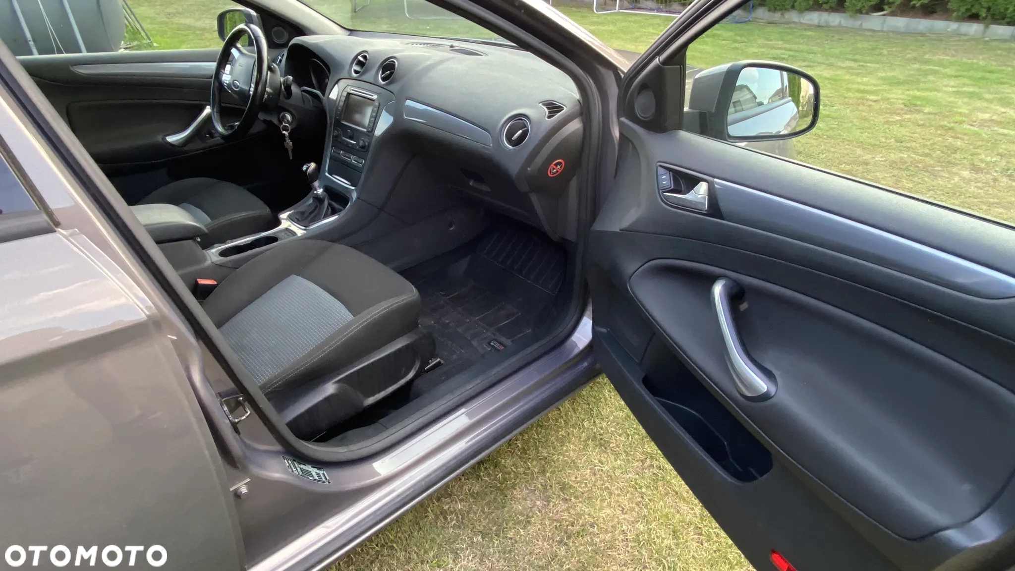 Ford Mondeo - 10