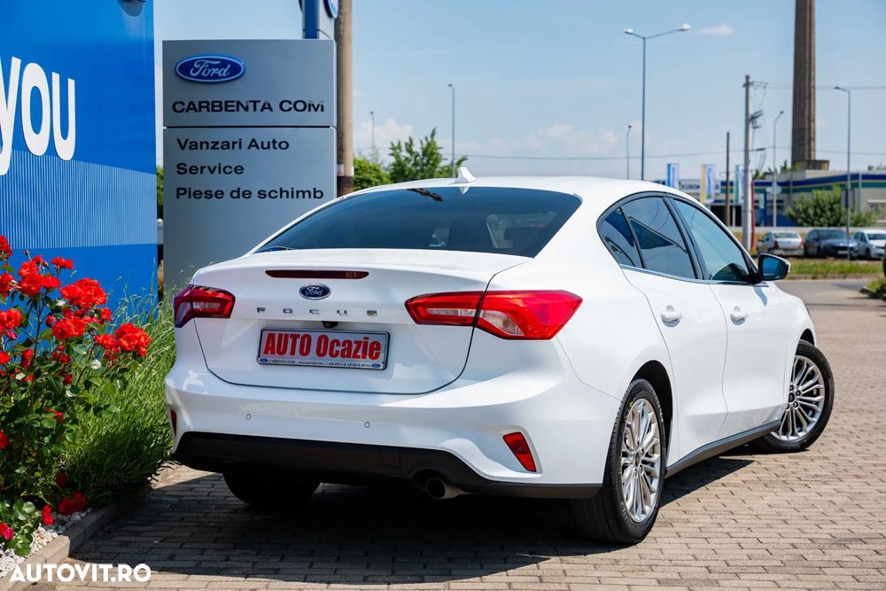 Ford Focus 1.0 EcoBoost Titanium Business - 6