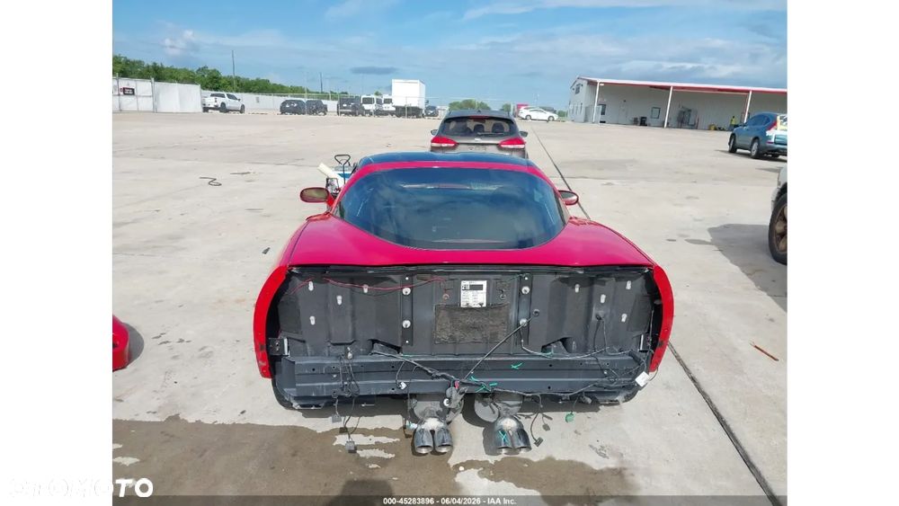 Chevrolet Corvette - 8