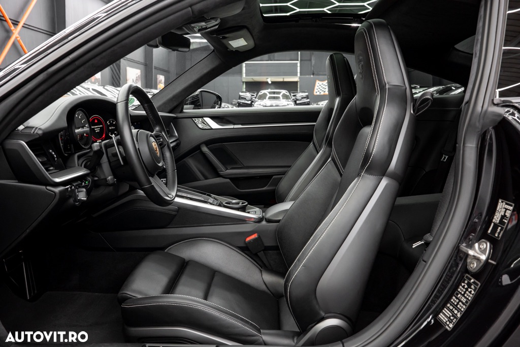 Porsche 911 Carrera 4S PDK - 15
