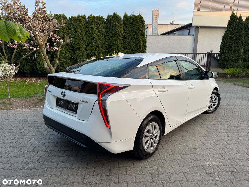 Toyota Prius Hybrid Comfort - 12