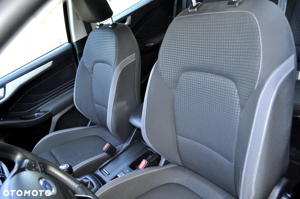 Ford Focus - 21