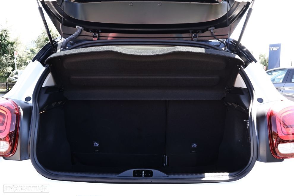 Citroën C3 1.2 PureTech C-Series — fotografia 15