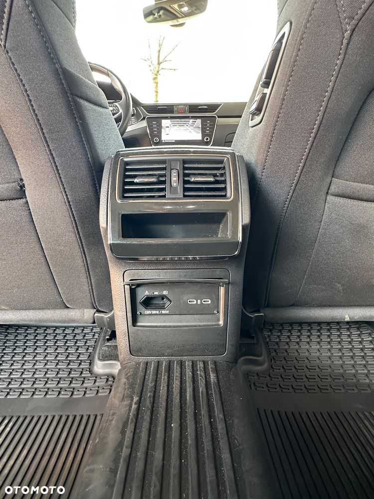 Skoda Superb 2.0 TDI Style DSG7 - 34