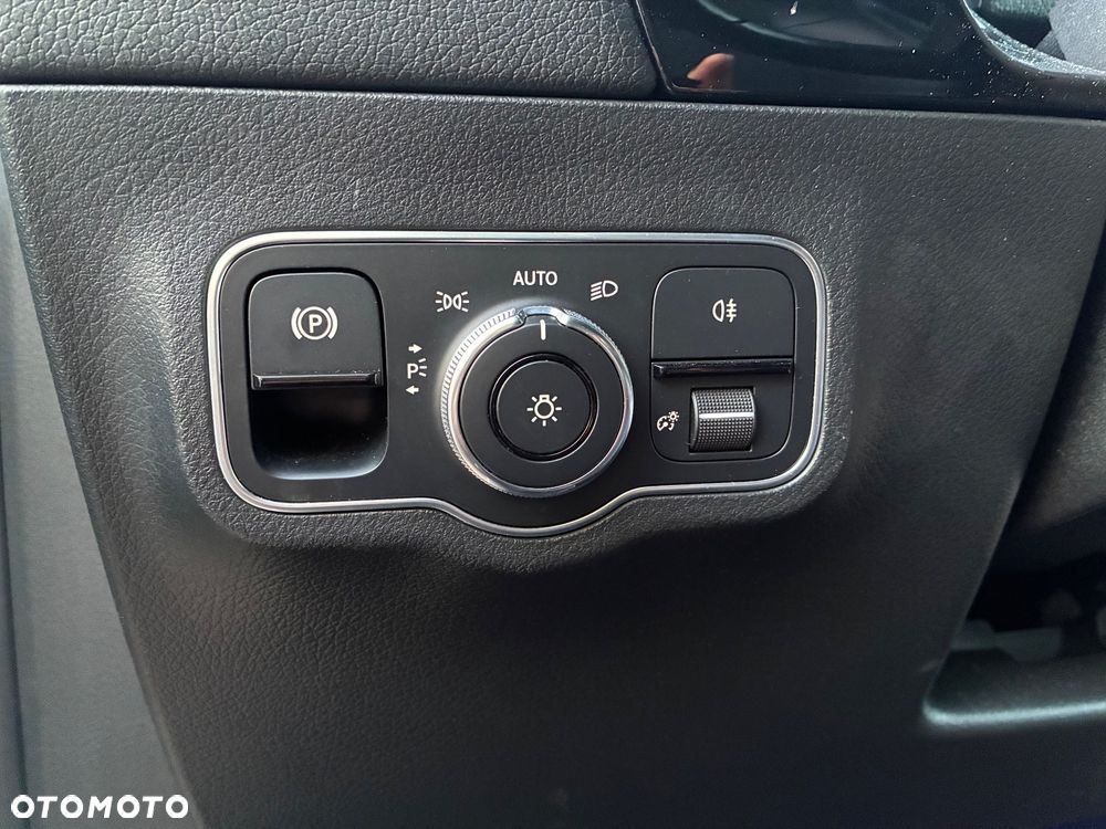 Mercedes-Benz Klasa B 220 4-Matic 7G-DCT - 15