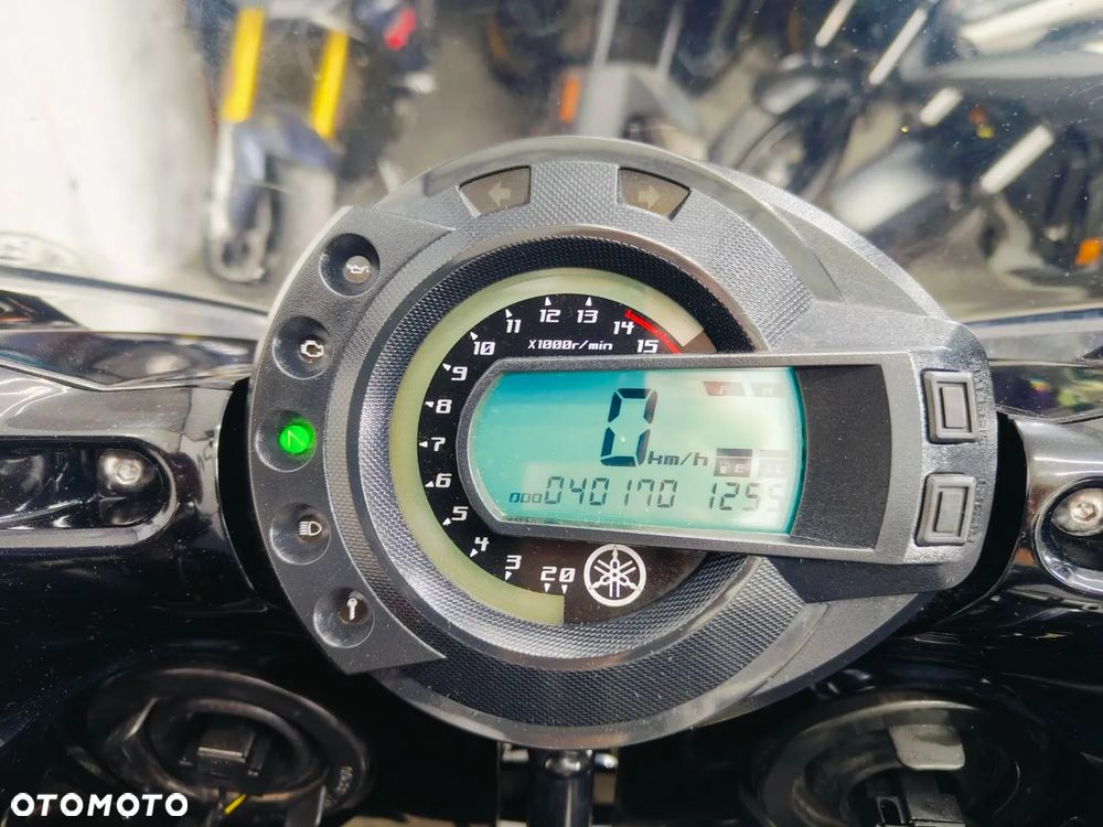 Yamaha FZS - 18