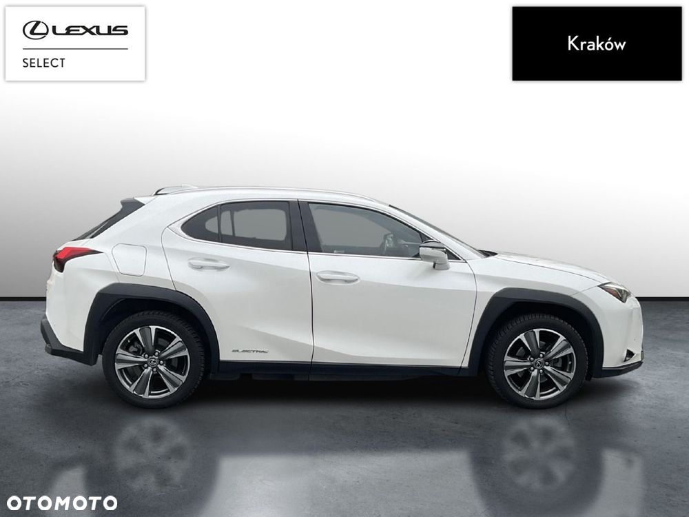 Lexus UX - 5