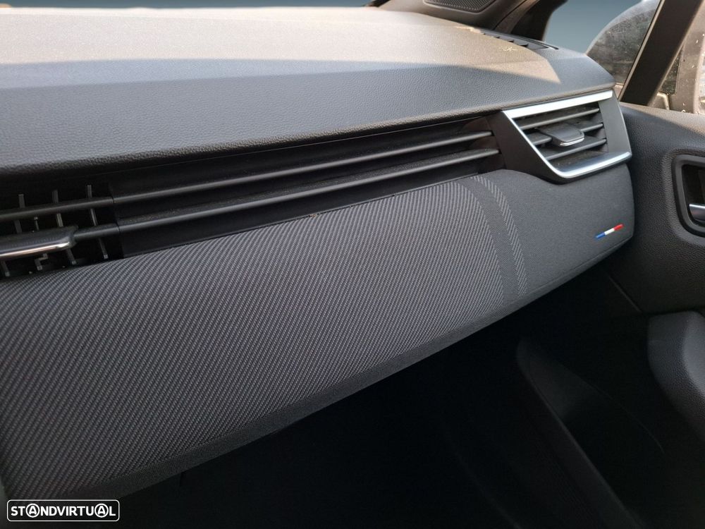 Renault Clio - 24
