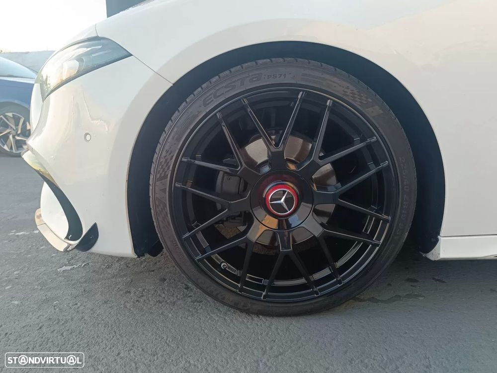 Mercedes-Benz A 180 d 7G-DCT AMG Line - 10