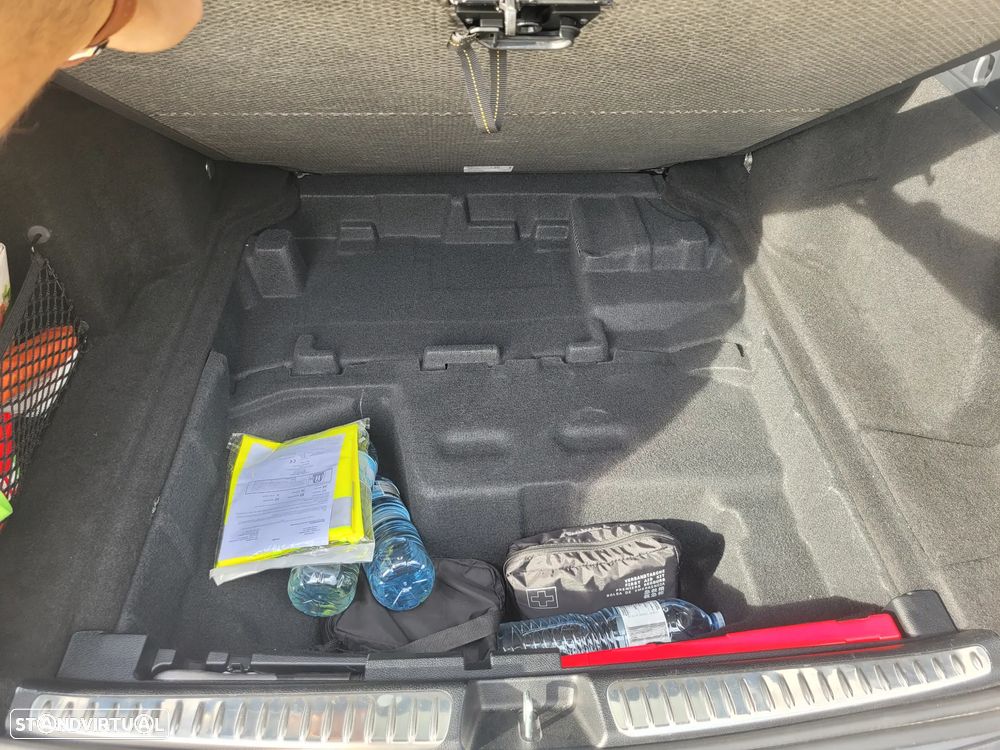 Mercedes-Benz C 300 d AMG Line - 11