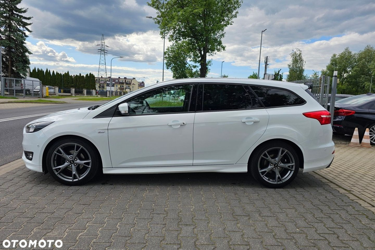 Ford Focus - 13
