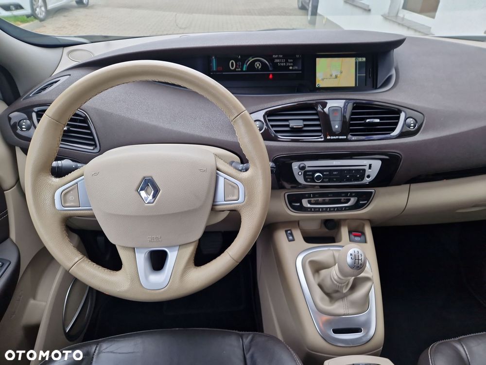 Renault Scenic 1.6 dCi Energy Privilege - 13