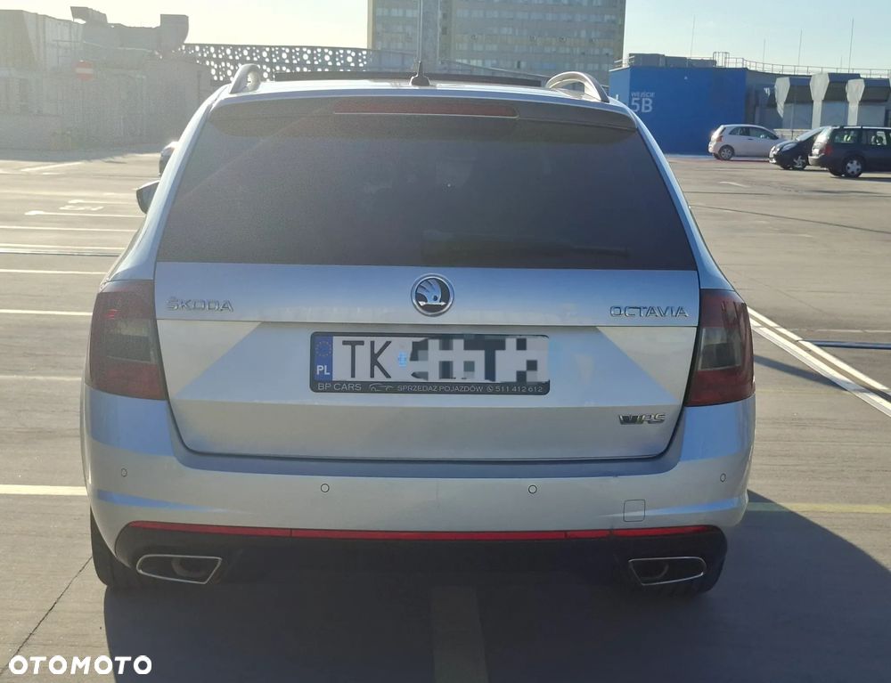 Skoda Octavia 2.0 TSI RS - 6