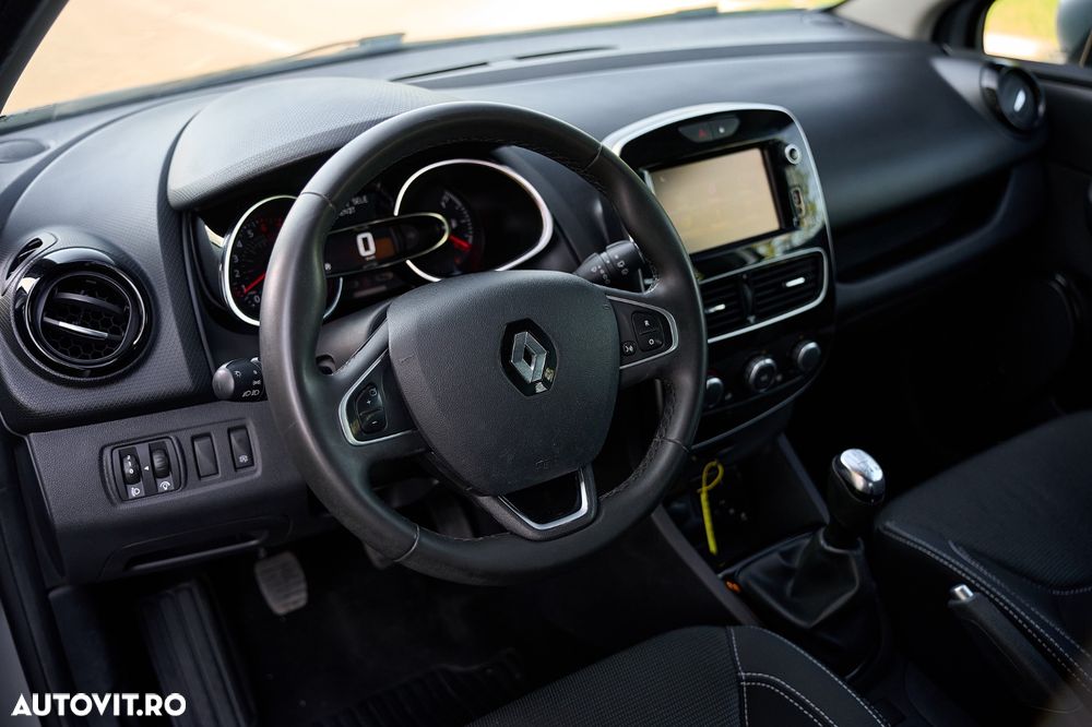 Renault Clio - 22