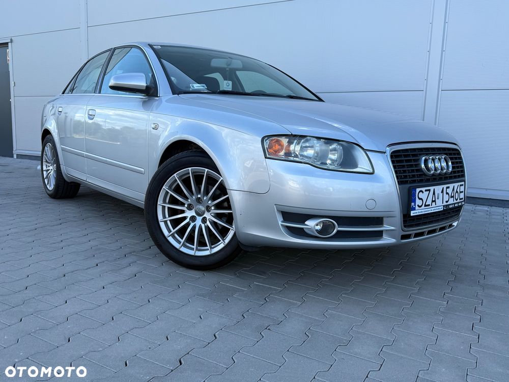 Audi A4 Limousine - 4