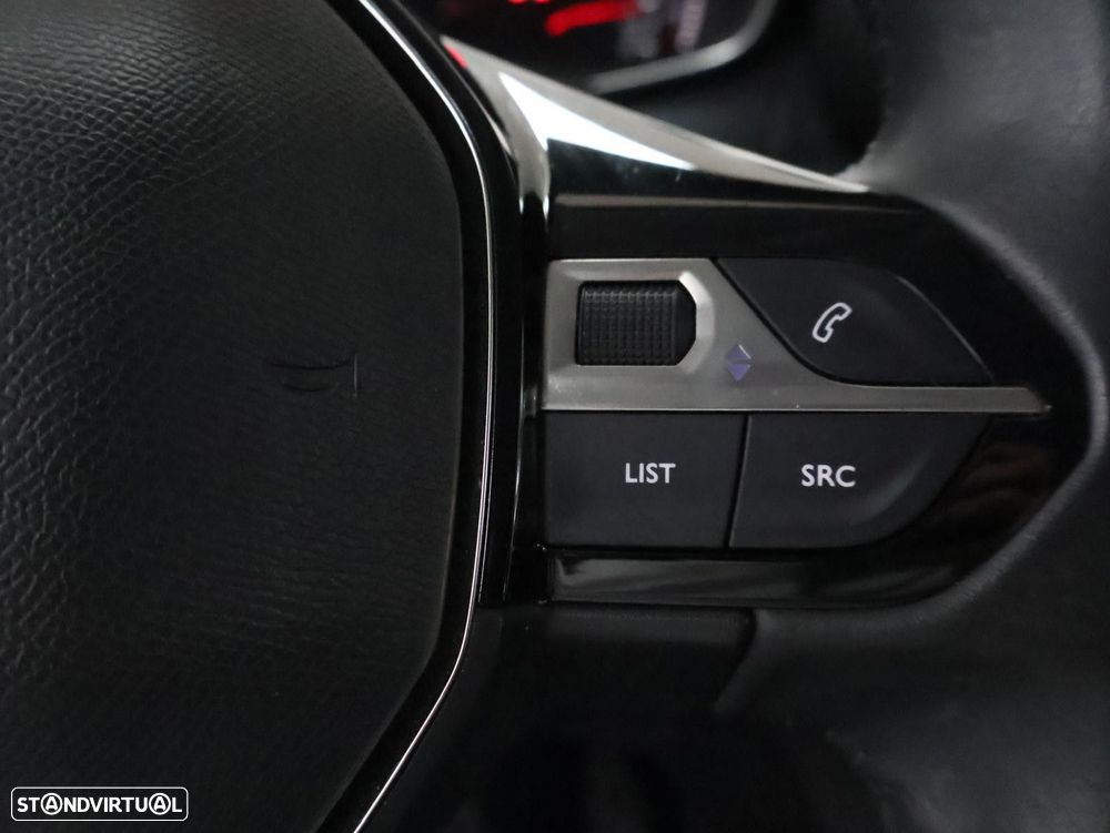 Peugeot 208 1.2 PureTech Active Pack - 19