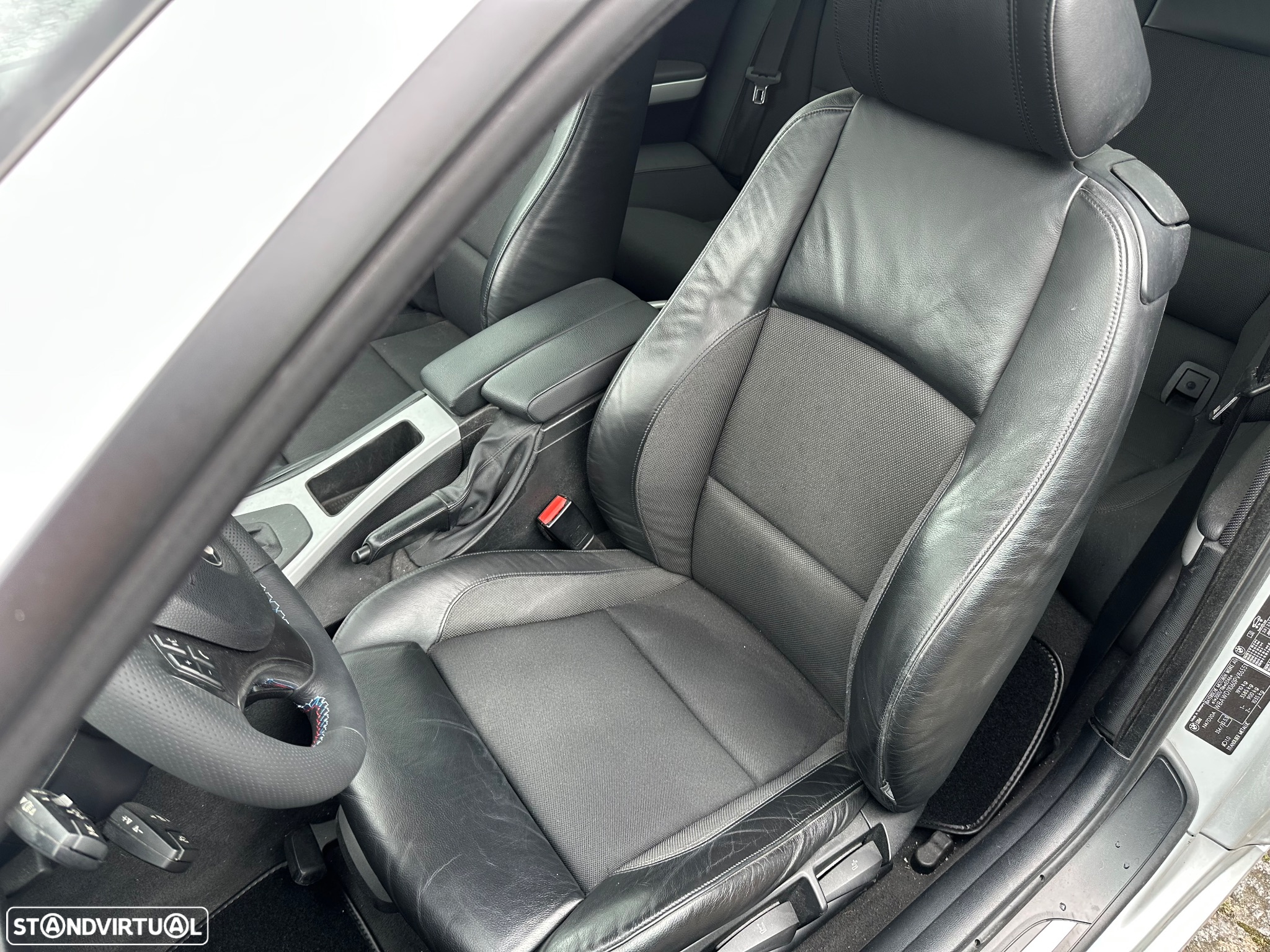 BMW 320 d Coupe Auto - 23