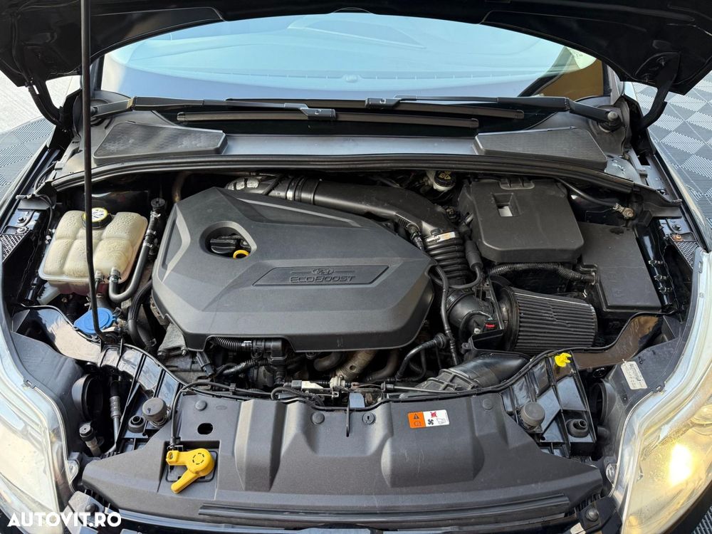Ford Focus - 13