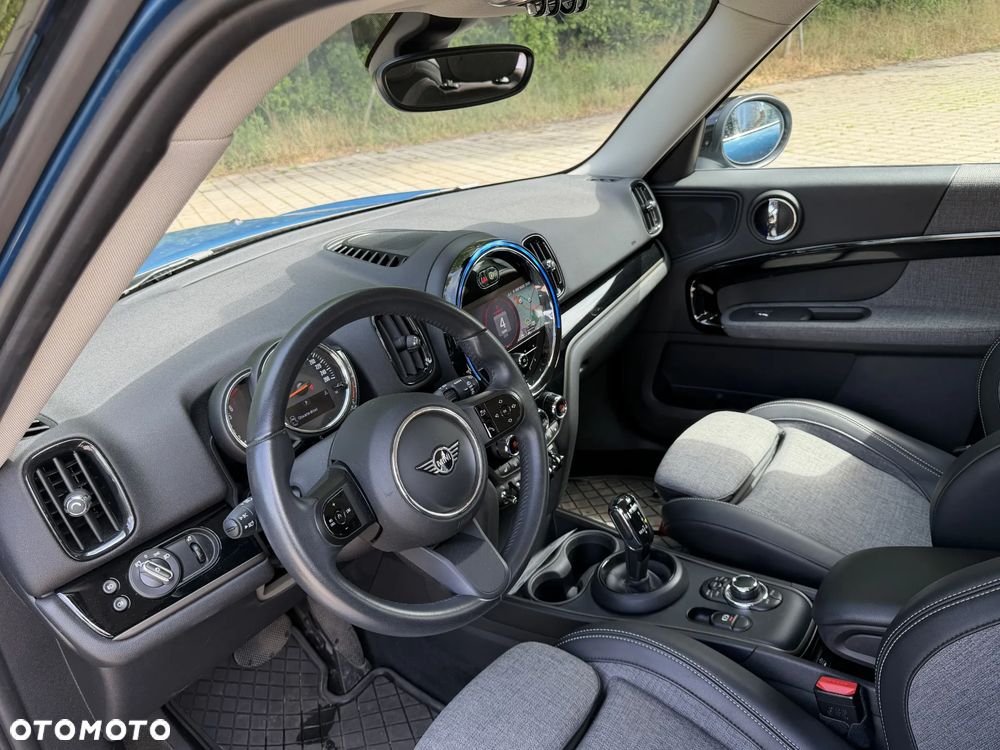 MINI Countryman Cooper Classic Trim - 26