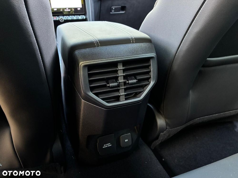 Volkswagen Amarok - 28