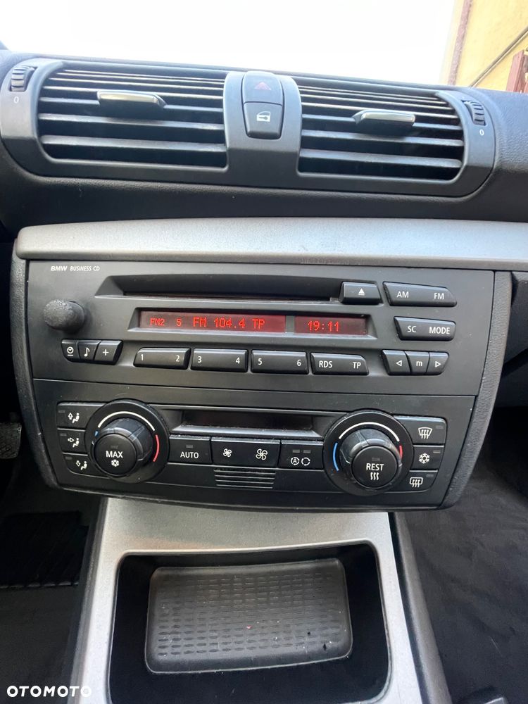 BMW Seria 1 116i - 10