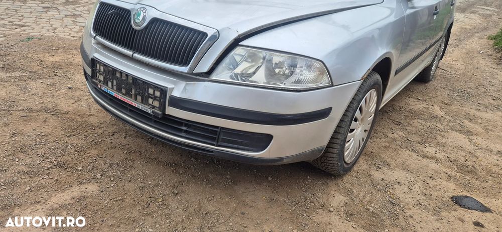 Piese de Skoda Octavia 2 2008 nonfacelift 1.6 FSi benzina hatchback - 12