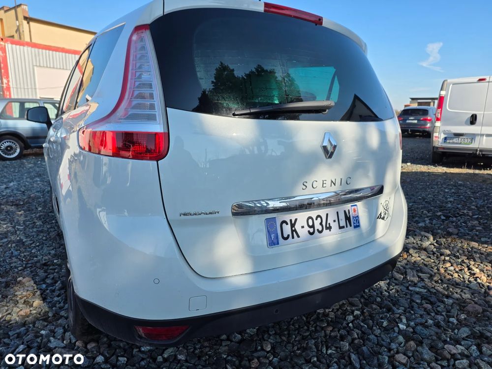 Renault Grand Scenic dCi 110 EDC Bose Edition - 38