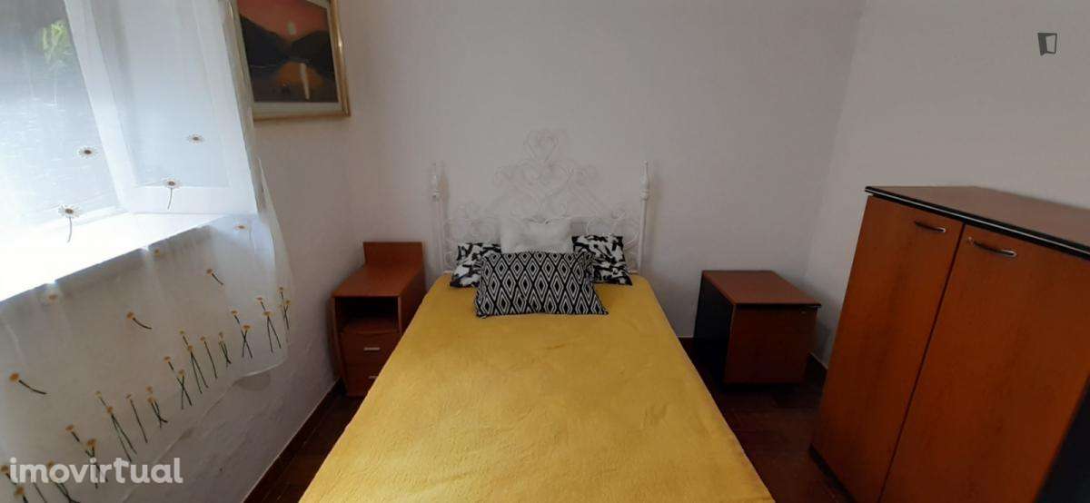 Quarto - localizado em Leiria - Grande imagem: 3/11