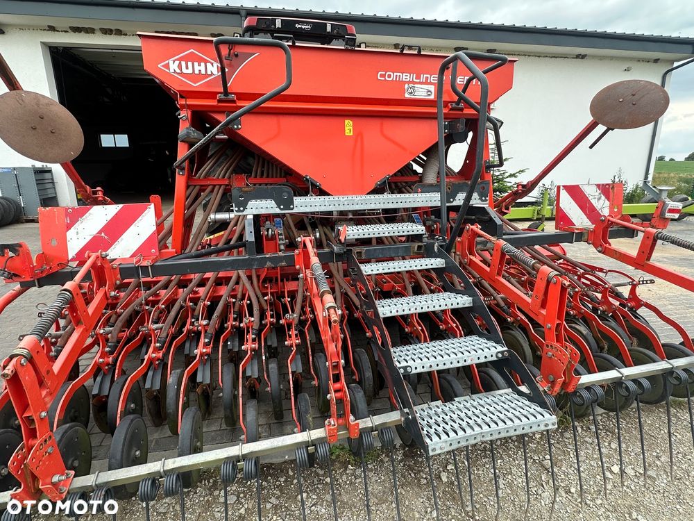 Kuhn agregat uprawowo siewny 4 m brona wirowa kuhn venta combiliner NC 4000 - 4