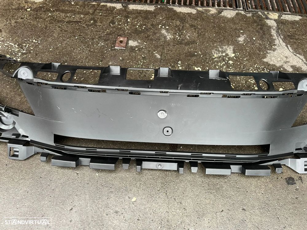 Peugeot 3008 5008 II Lift - PLASTICO GRELHA PARA CHOQUES FRENTE - G169 - 3