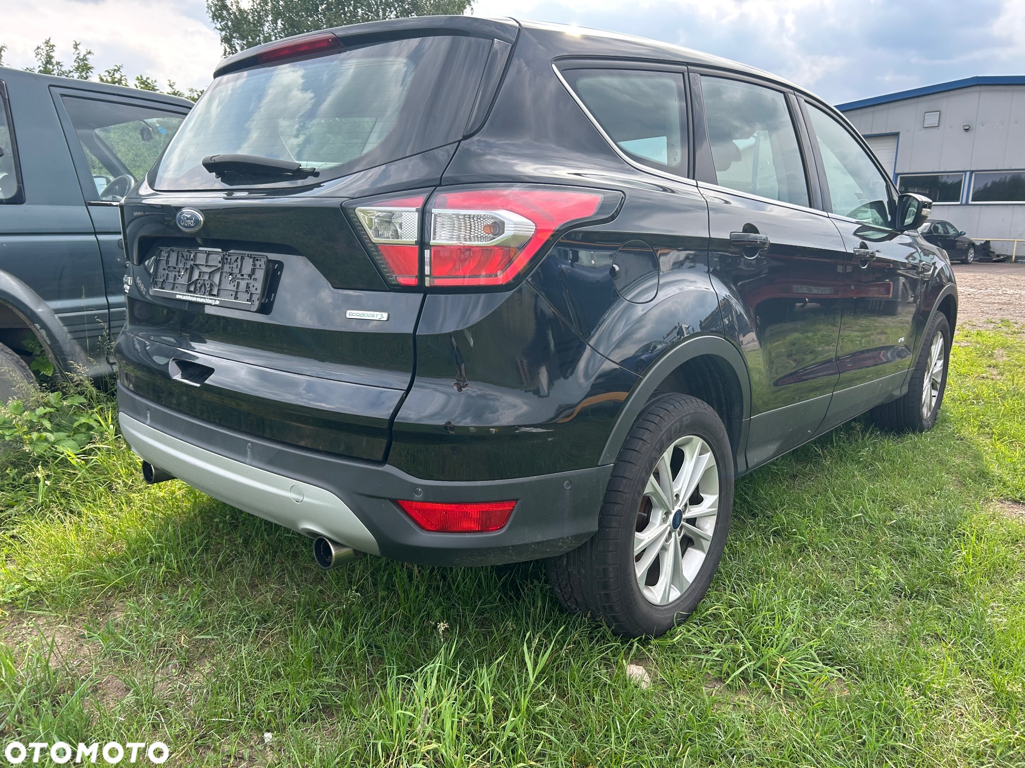 Ford Kuga 1.5 EcoBoost TITANIUM - 4