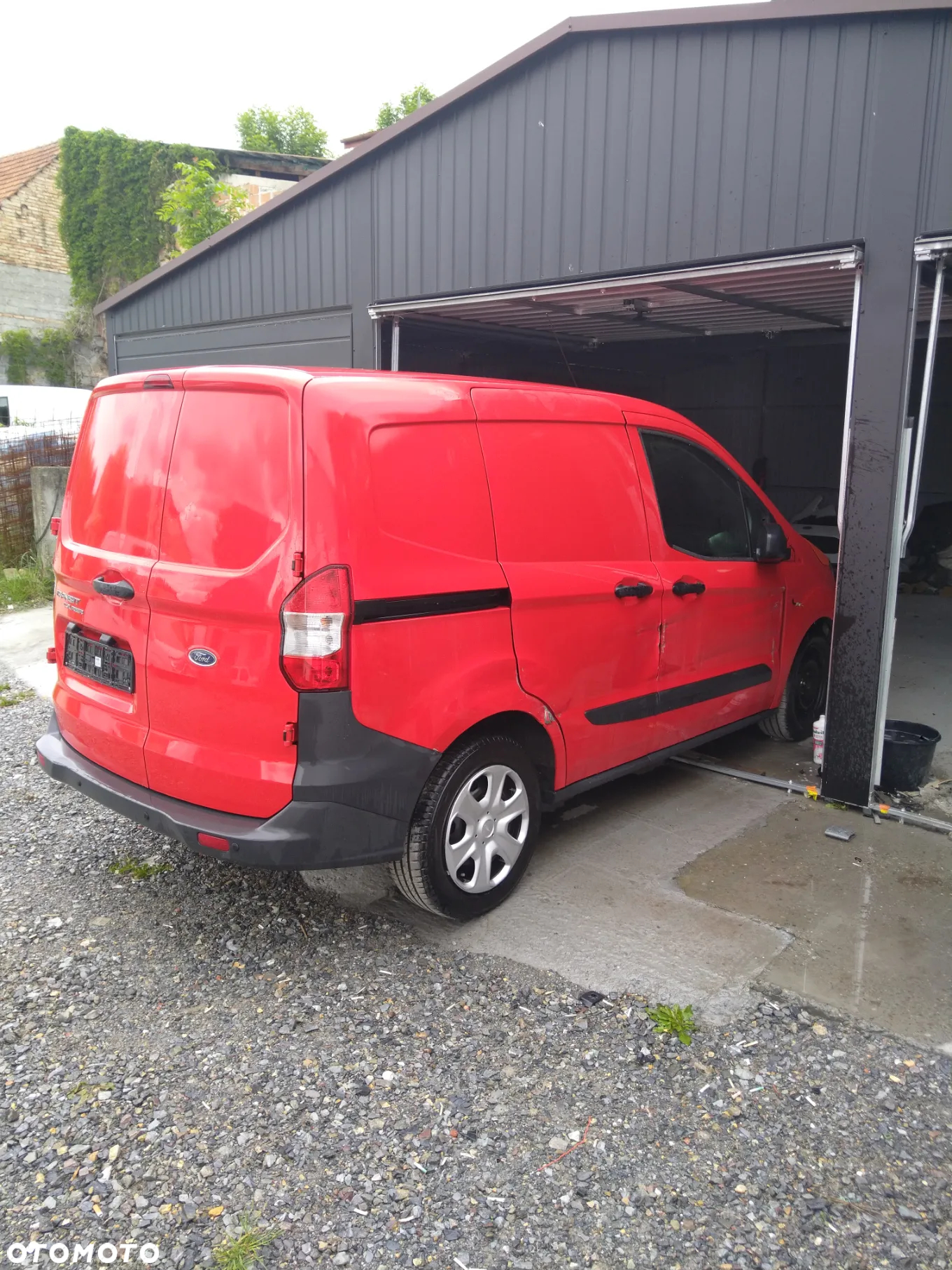 Ford Transit courier - 2