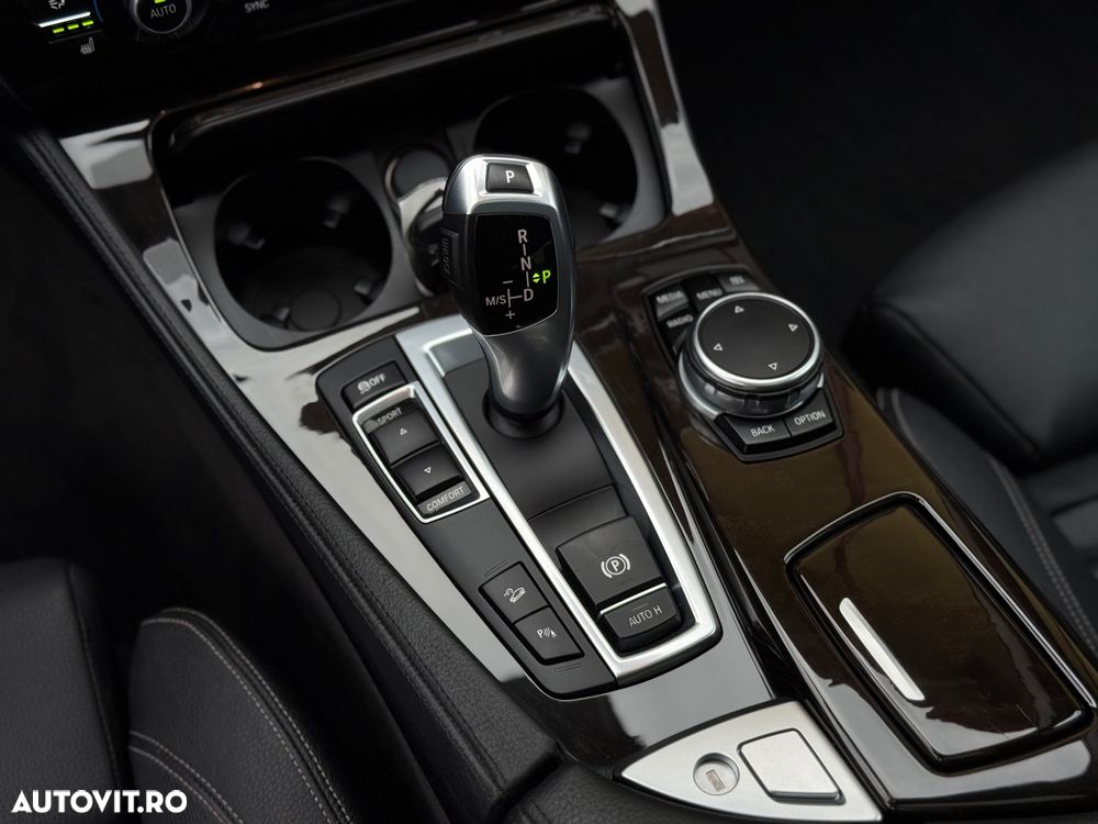 BMW Seria 5 530d xDrive Aut. - 24