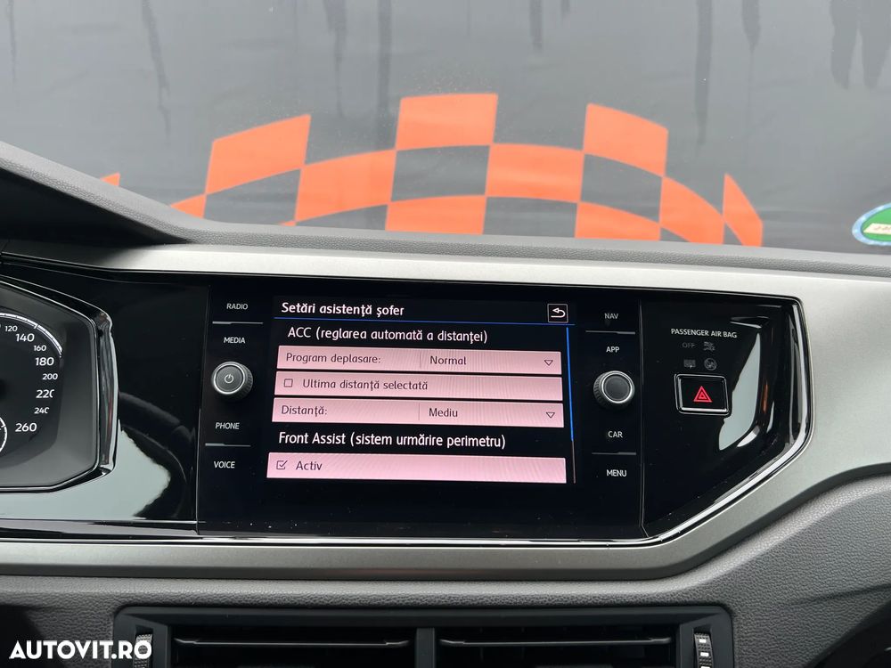 Volkswagen Polo 1.6 TDI SCR Highline - 22