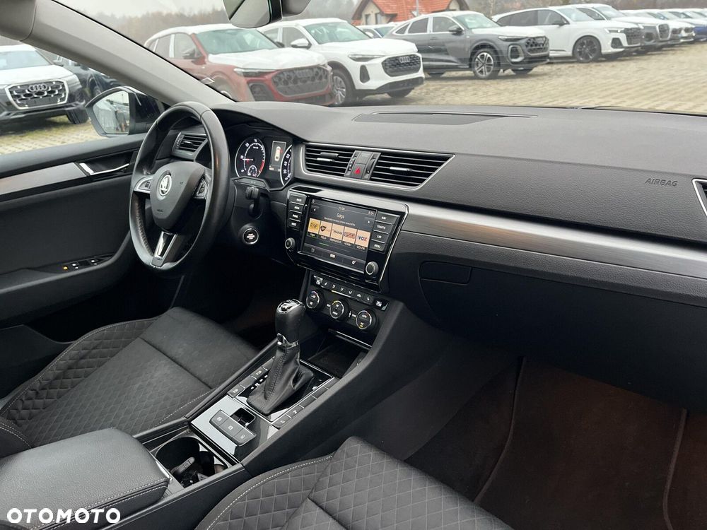 Skoda Superb 2.0 TDI SCR 4x4 Style DSG - 11