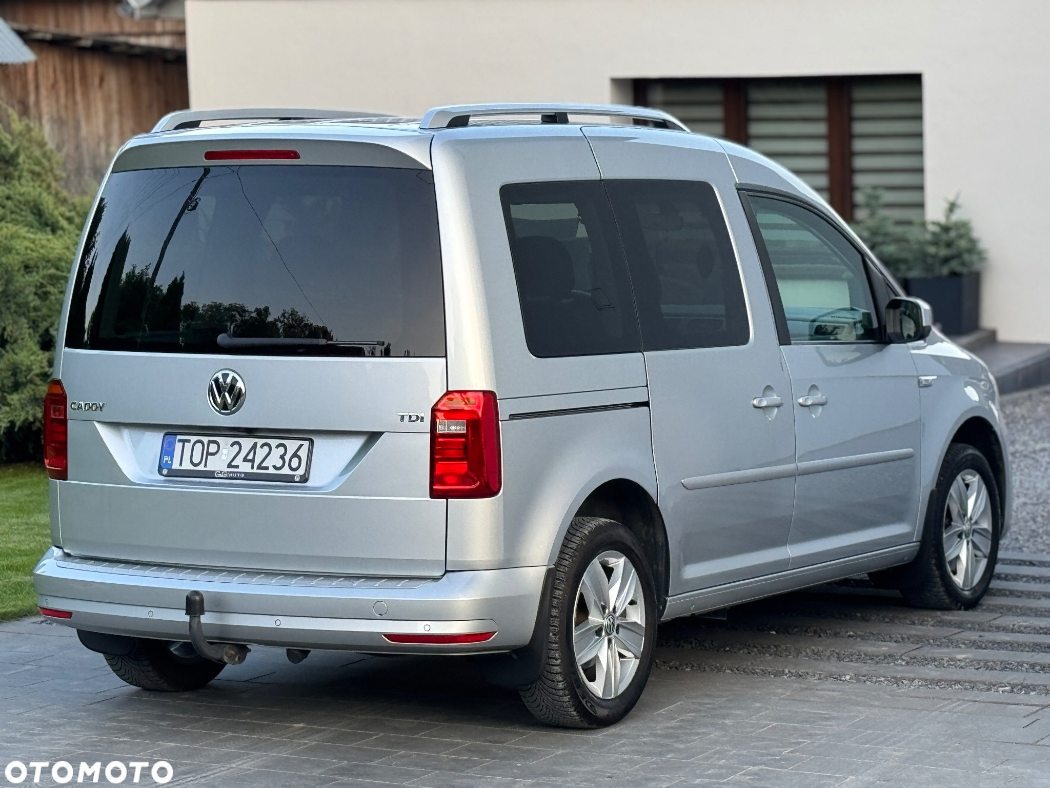 Volkswagen Caddy 2.0 TDI Comfortline - 3