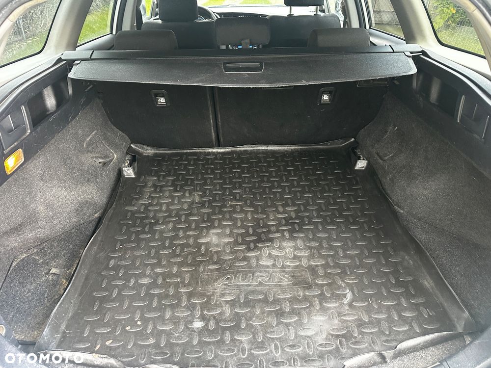 Toyota Auris 1.4 D-4D Life+ - 16