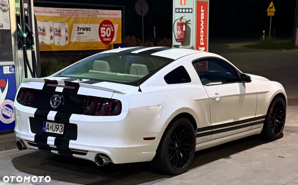 Ford Mustang 3.7 V6 Premium - 2